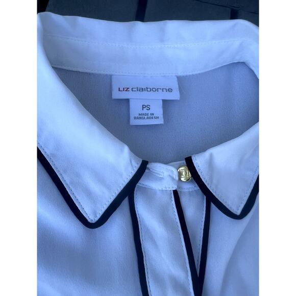 Liz Claiborne sleeveless button down top, white, women's size PS - Picture 2 of 6